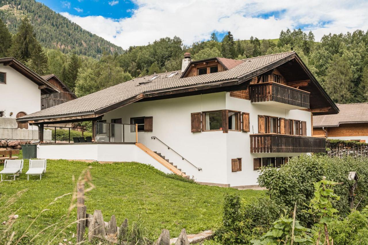 Chalet Scherlin St. Ulrich in Gröden Exterior foto